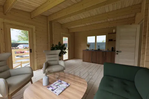 BERŽAS medinio namo vidaus erdvė su svetaine ir virtuvės zona